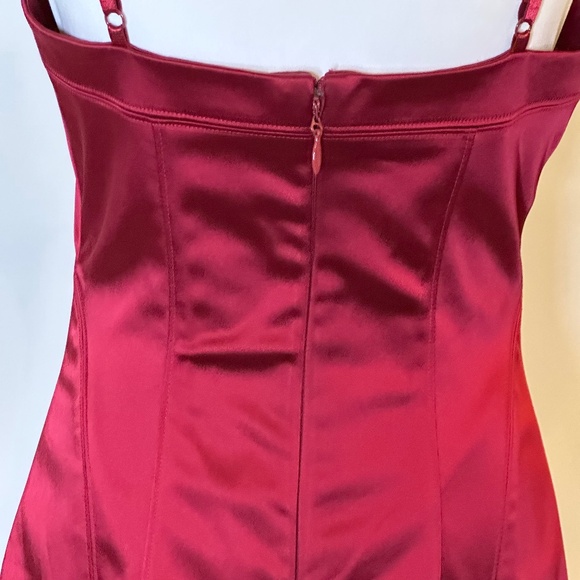 BEBE Uptown Athena Stitched Dress - Picture 4 of 6